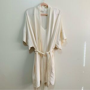 Delicates Vintage Cream Textured Silk Women's Robe and Slip night gown lingerie